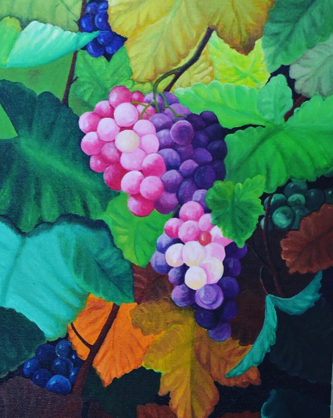 Lustre of the Vine: Emerald & Gold